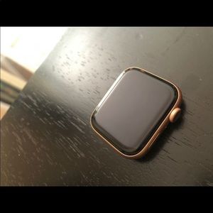 Apple Watch series 4 44mm GPS+LTE